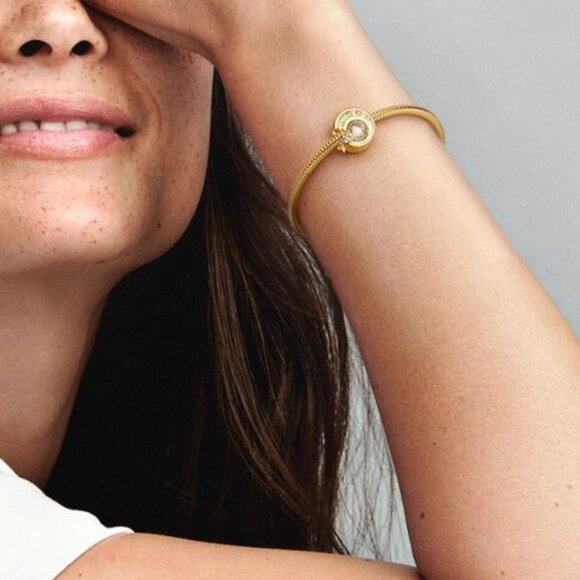 Pandora Sparkling Shooting Star Charm - Picture 4 of 5